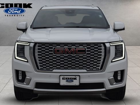 Used 2024 GMC Yukon XL Denali RWD image 2