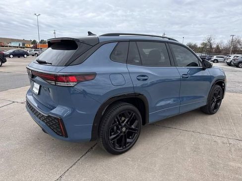 New 2026 Volkswagen Tiguan SE R-Line image 2