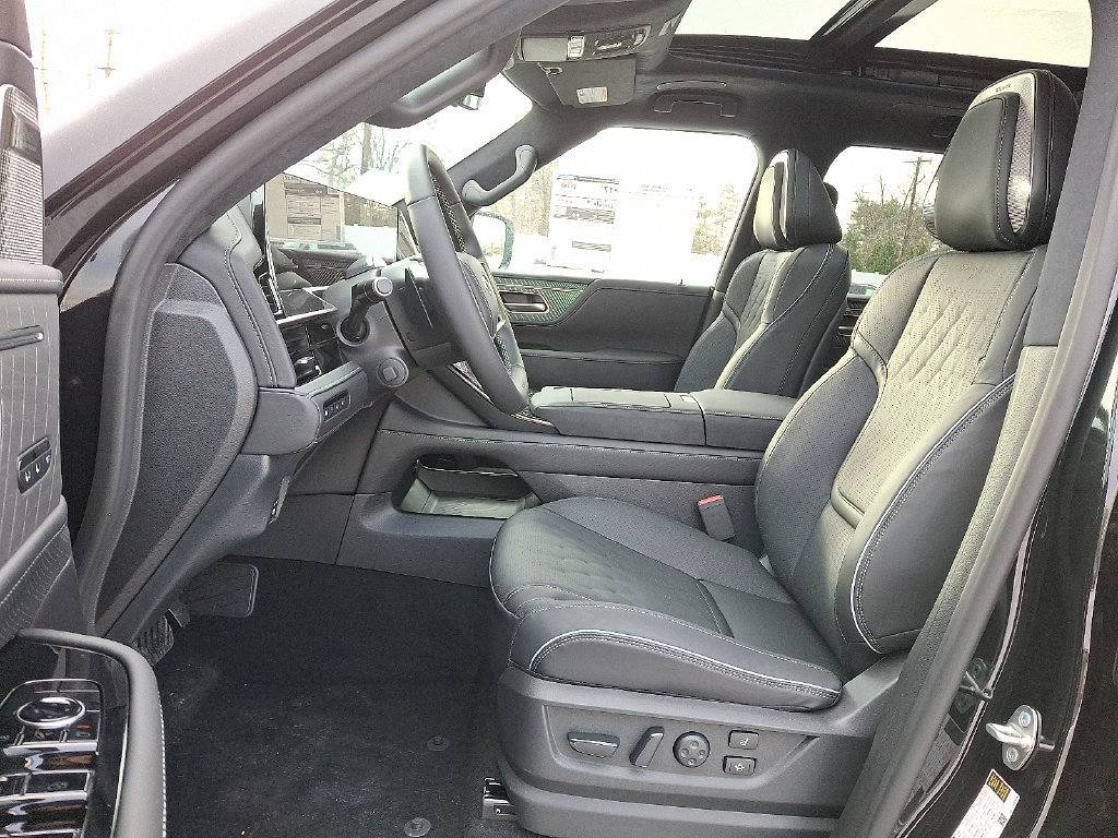 New 2026 INFINITI QX80 Autograph w/ Premium Cargo Package AWD/4WD image 10