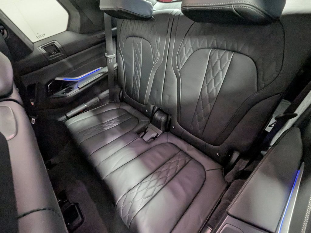 Used 2026 BMW ALPINA XB7 AWD/4WD image 59