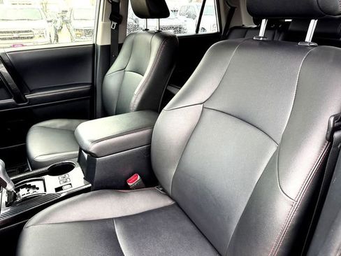 Used 2023 Toyota 4Runner TRD Off-Road Premium image 10