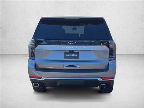 New 2026 Chevrolet Suburban High Country image 8