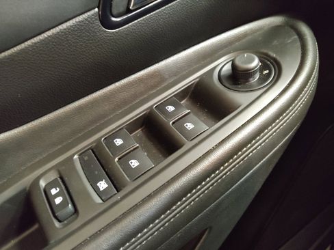 Used 2017 Buick Encore Preferred image 27