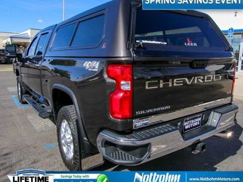 Used 2020 Chevrolet Silverado 2500 LTZ w/ LTZ Convenience Package AWD/4WD image 11