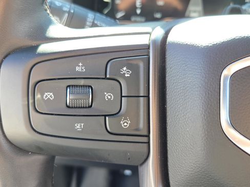 Used 2024 GMC Yukon Denali Ultimate image 28