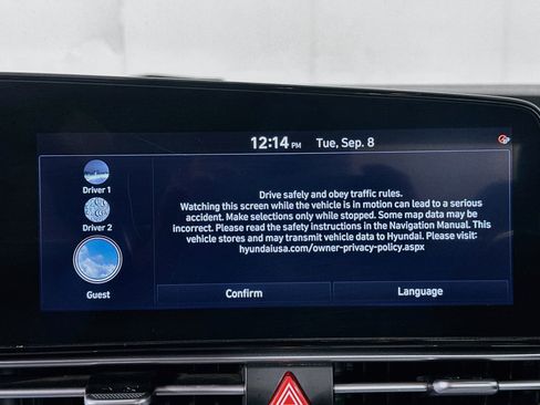 Used 2024 Hyundai Elantra Limited FWD image 21