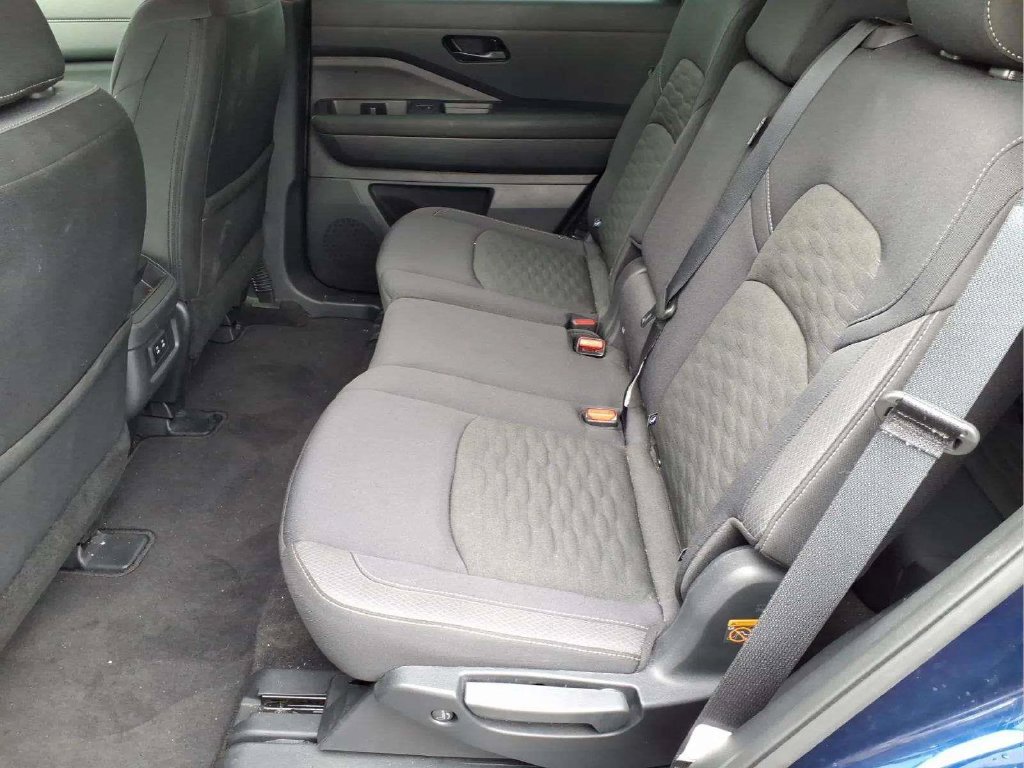 Certified 2026 Nissan Pathfinder SV FWD image 14