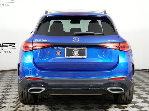 Certified 2025 Mercedes-Benz GLC 300 4MATIC image 4