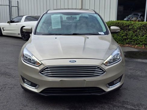 Used 2018 Ford Focus Titanium FWD image 2