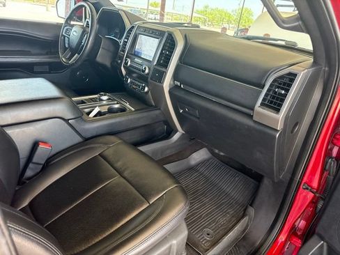 Used 2020 Ford Expedition XLT w/ Equipment Group 202A RWD image 12