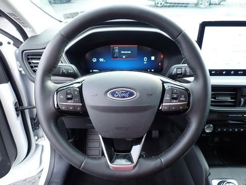 Certified 2024 Ford Escape Platinum image 23