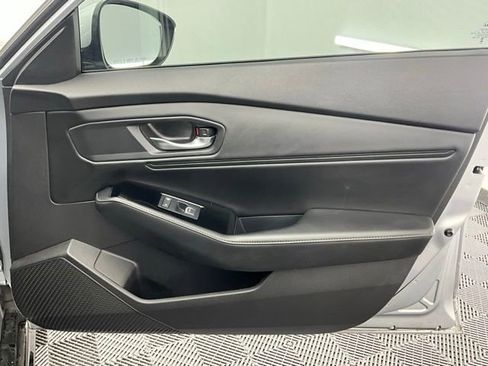 Used 2024 Honda Accord Touring image 13