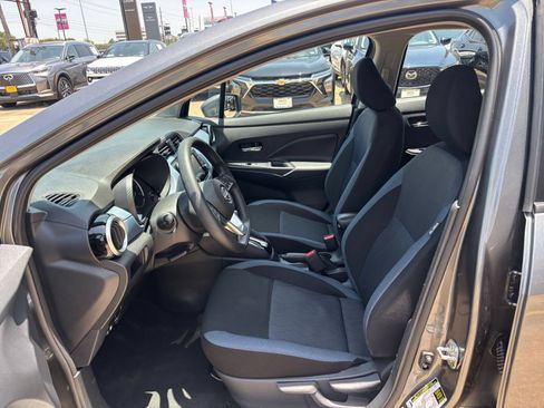 Used 2025 Nissan Versa SV FWD image 24