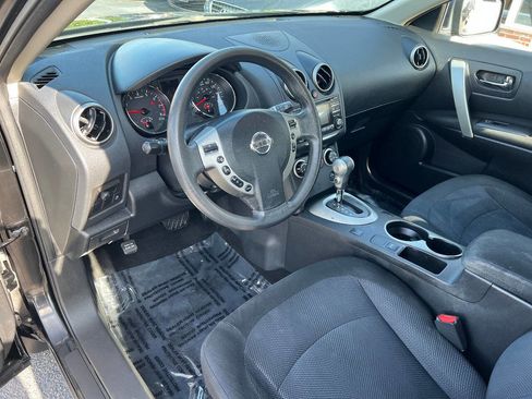 Used 2014 Nissan Rogue S w/ Convenience Package FWD image 18