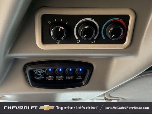 Used 2021 GMC Savana 2500 w/ Enhanced Convenience Package RWD image 27