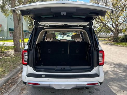 Used 2022 Ford Expedition Limited image 46