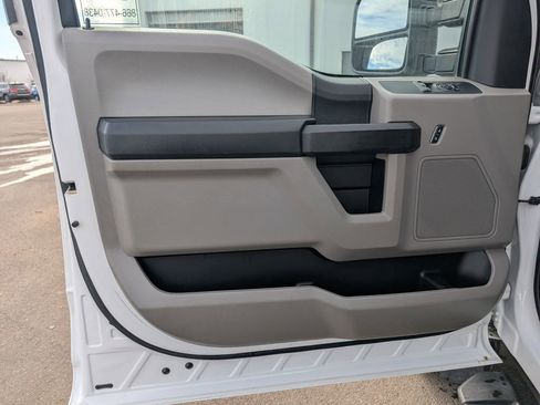 Used 2017 Ford F450 XL w/ Power Equipment Group image 16