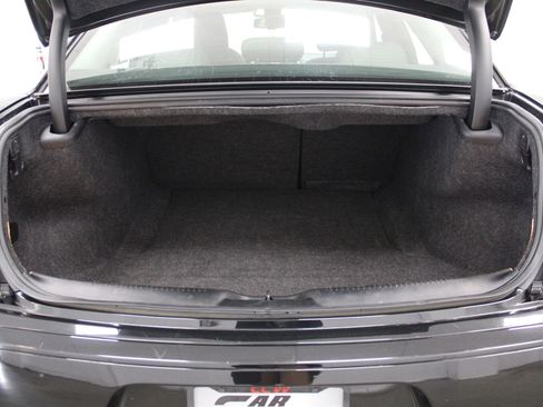 Used 2022 Chrysler 300 Touring w/ Sport Appearance Package RWD image 19