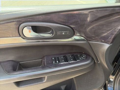Used 2017 Buick Enclave Leather image 17