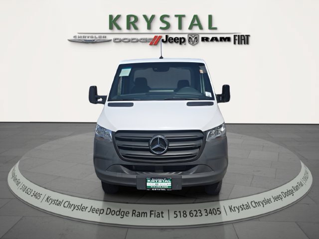 Used 2023 Mercedes-Benz Sprinter 3500 image 2