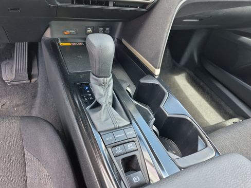 Used 2025 Toyota Camry LE FWD image 12