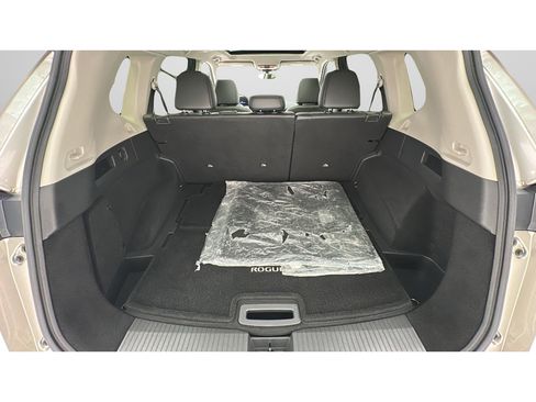 Used 2023 Nissan Rogue Platinum w/ Platinum Premium Package AWD/4WD image 26
