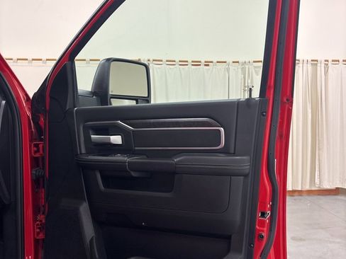 Used 2024 RAM 2500 Big Horn w/ Bed Utility Group image 31