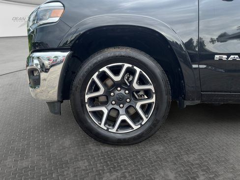 Used 2026 RAM 1500 Laramie AWD/4WD image 14