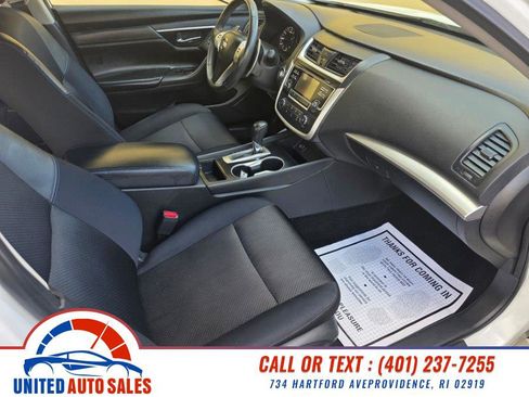 Used 2017 Nissan Altima 2.5 SR w/ Midnight Edition Package image 13