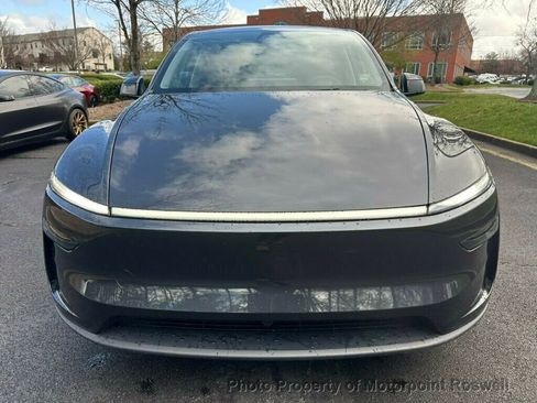 Used 2026 Tesla Model Y Long Range image 5