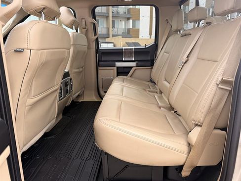 Used 2017 Ford F250 Lariat w/ Lariat Ultimate Package AWD/4WD image 39