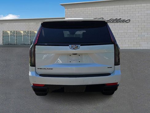 Used 2021 Cadillac Escalade Sport w/ Driver Assist Tech Package AWD/4WD image 5