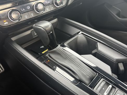 Used 2025 Honda Accord Sport image 15
