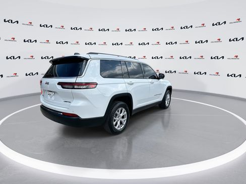 Used 2022 Jeep Grand Cherokee L Limited w/ Luxury Tech Group II AWD/4WD image 8
