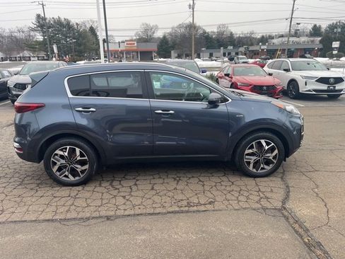 Used 2020 Kia Sportage EX image 18