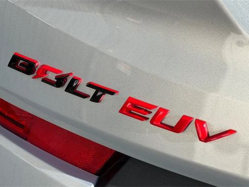 Used 2023 Chevrolet Bolt EUV Premier w/ Redline Edition image 26