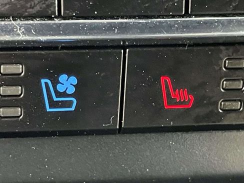 Used 2024 Ford F350 Lariat w/ Lariat Ultimate Package image 19