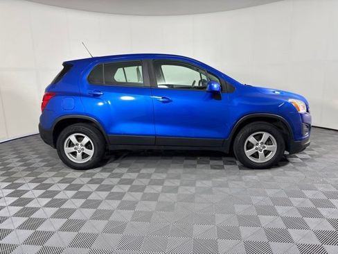 Used 2016 Chevrolet Trax LS AWD/4WD image 5