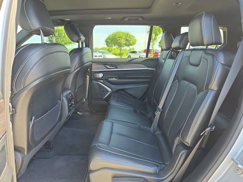 Used 2021 Jeep Grand Cherokee L Overland AWD/4WD image 15
