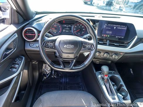 Used 2024 Chevrolet Trax RS w/ Driver Confidence Package FWD image 11