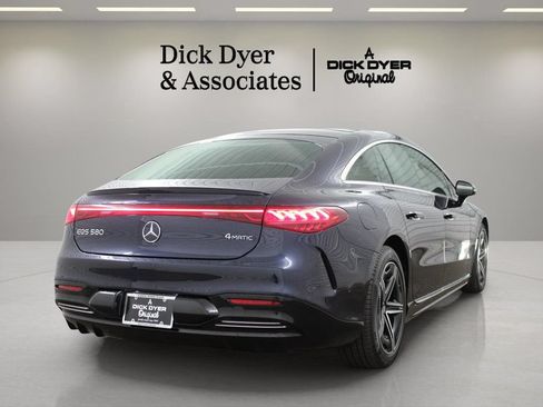 Used 2023 Mercedes-Benz EQS 580 4MATIC Sedan image 11