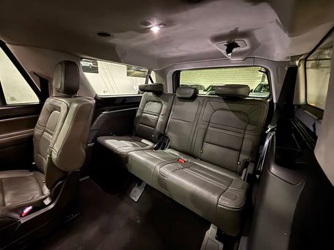 Used 2022 Lincoln Navigator L Black Label AWD/4WD image 8