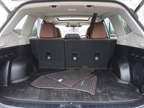 Used 2024 Subaru Forester Touring image 10