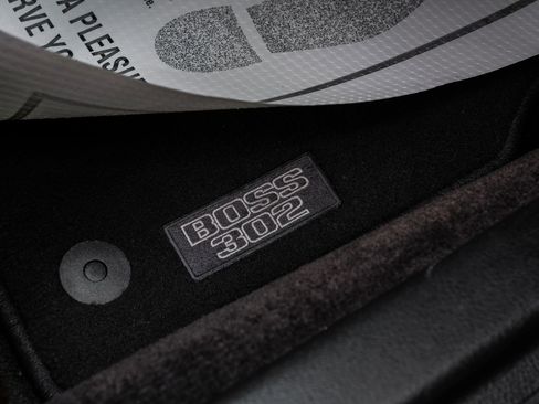 Used 2013 Ford Mustang Boss 302 w/ Boss 302 Accessory Pkg image 39