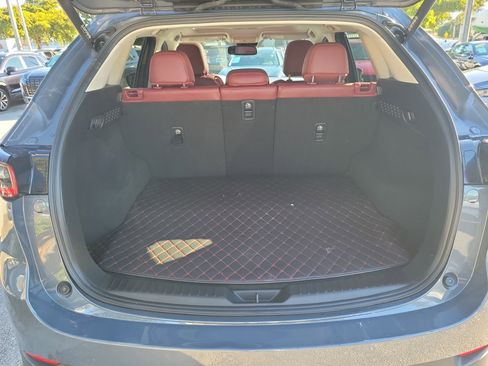 Certified 2022 MAZDA CX-5 Carbon Edition image 5