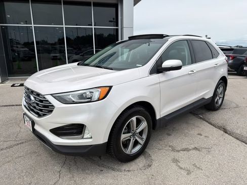 Used 2019 Ford Edge SEL w/ Equipment Group 201A FWD image 3
