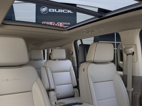 New 2026 GMC Yukon XL Denali w/ Denali Reserve Package AWD/4WD image 24