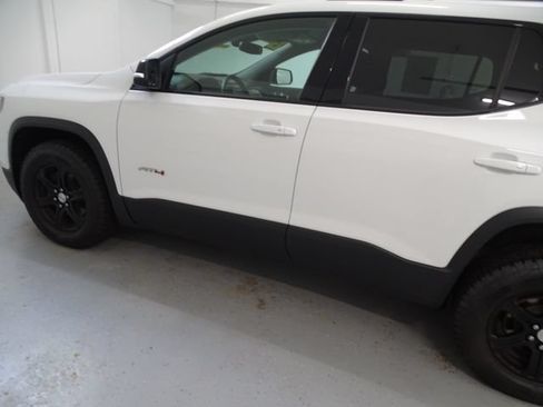 Certified 2023 GMC Acadia AT4 AWD/4WD image 18