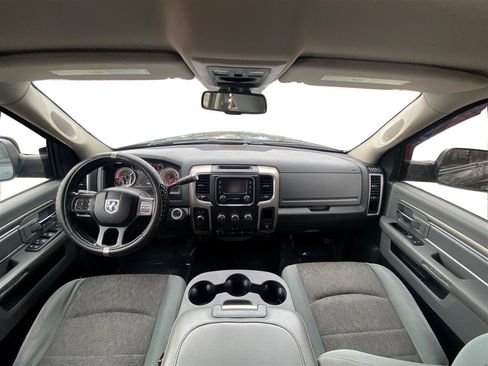 Used 2014 RAM 3500 Big Horn image 30