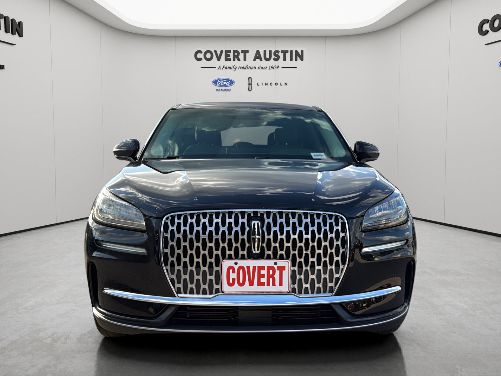 Used 2024 Lincoln Corsair FWD w/ Equipment Group 101A image 8